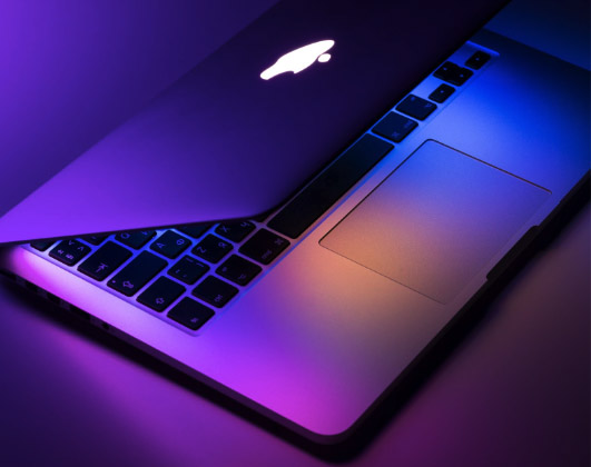 5 Pros and Cons of Purchasing a MacBook